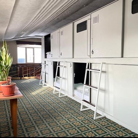 Capsule Hotel Technocave Bishkek Bagian luar foto