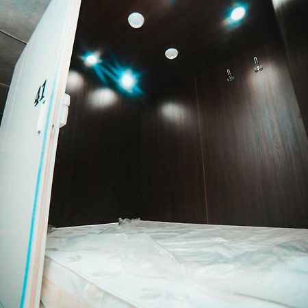 Capsule Hotel Technocave Bishkek Bagian luar foto