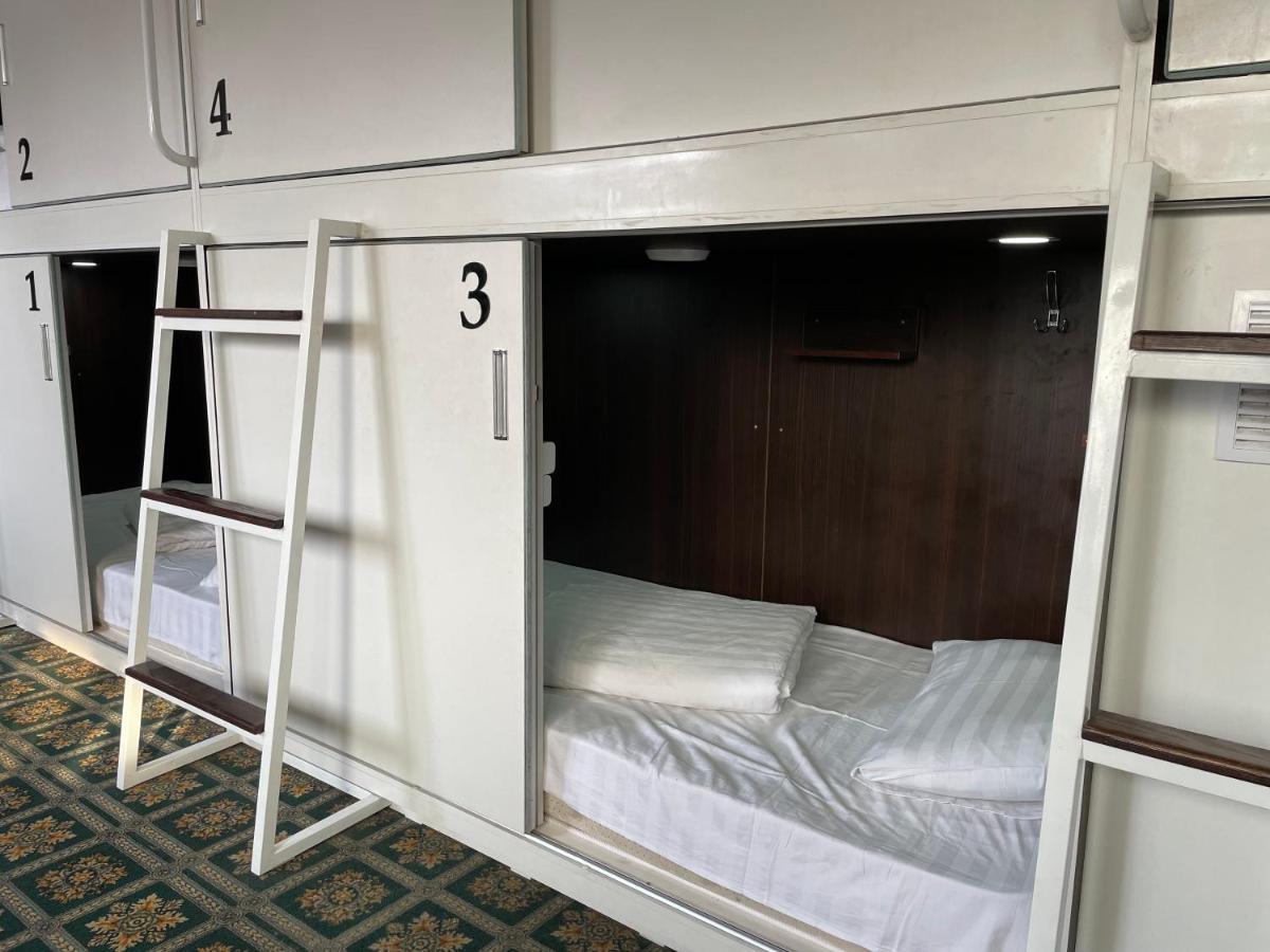 Capsule Hotel Technocave Bishkek Bagian luar foto