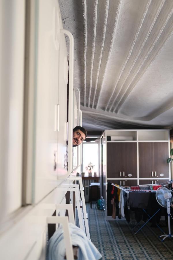 Capsule Hotel Technocave Bishkek Bagian luar foto