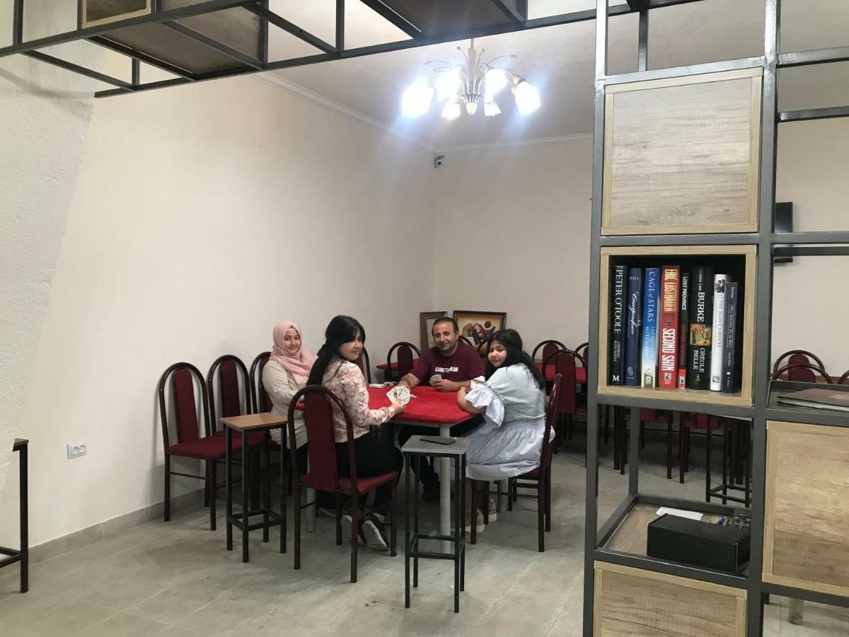 Capsule Hotel Technocave Bishkek Bagian luar foto