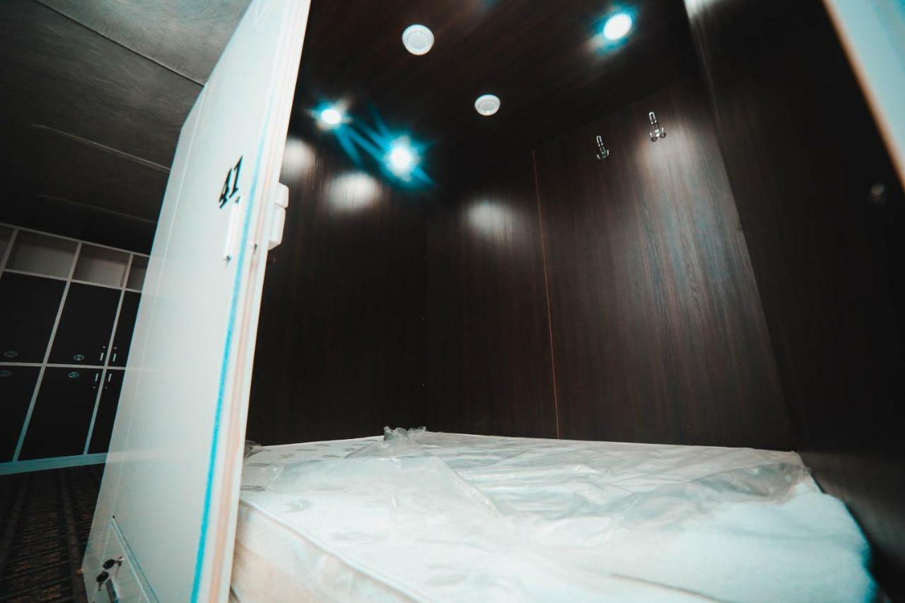 Capsule Hotel Technocave Bishkek Bagian luar foto