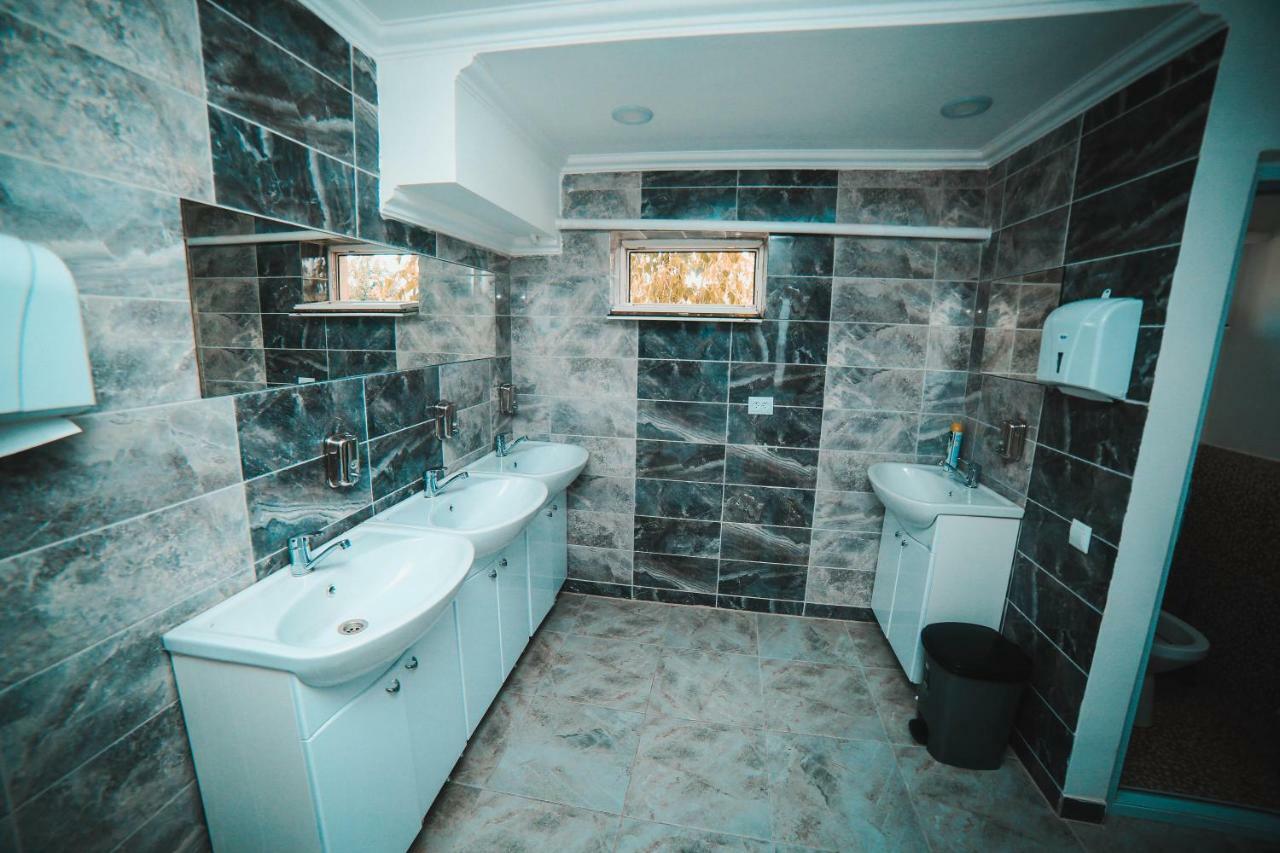 Capsule Hotel Technocave Bishkek Bagian luar foto