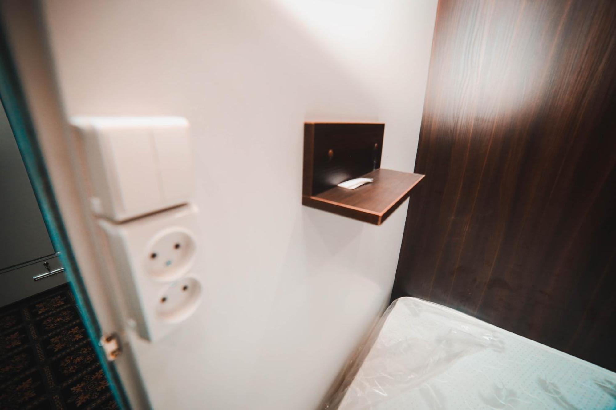 Capsule Hotel Technocave Bishkek Bagian luar foto