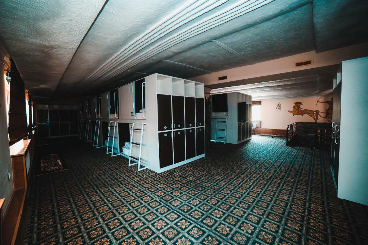 Capsule Hotel Technocave Bishkek Bagian luar foto