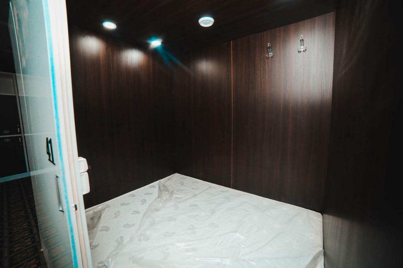 Capsule Hotel Technocave Bishkek Bagian luar foto