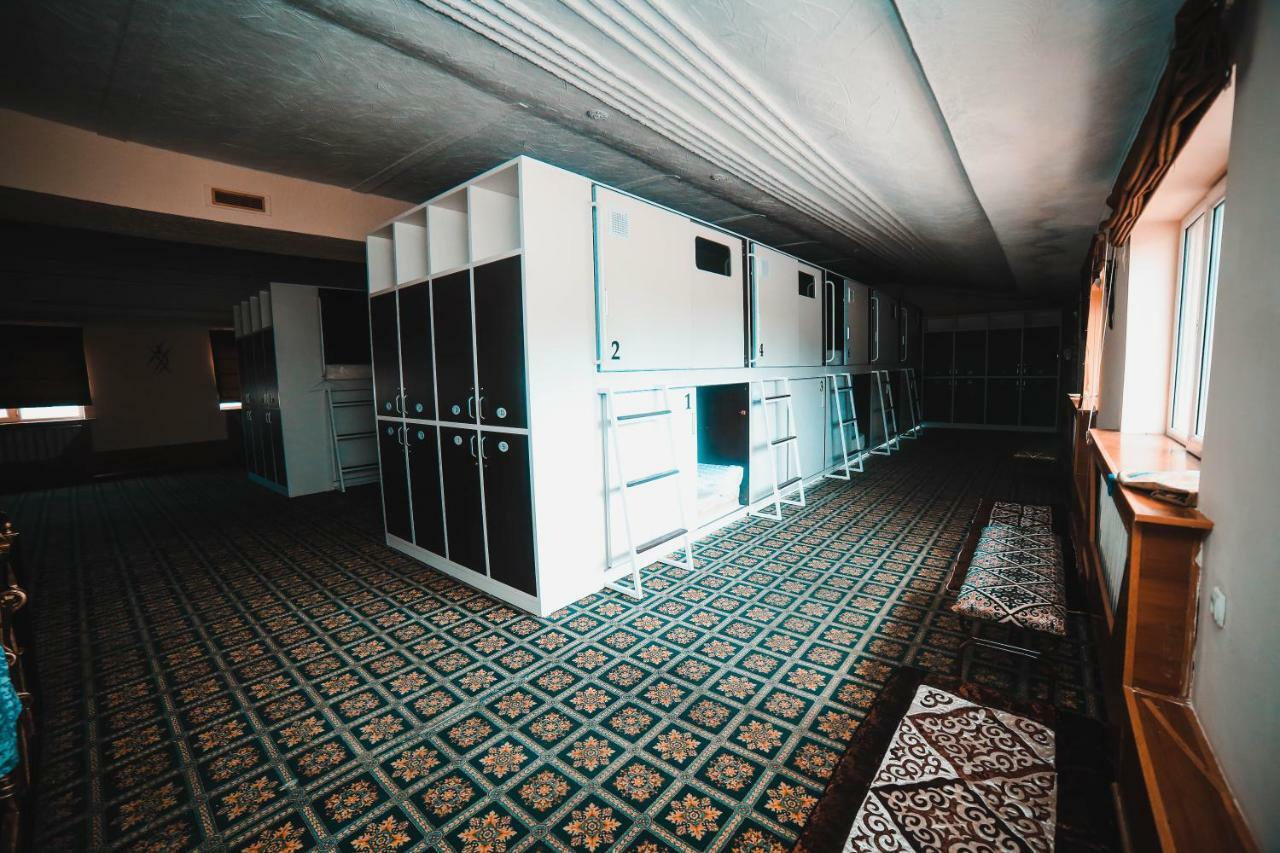 Capsule Hotel Technocave Bishkek Bagian luar foto